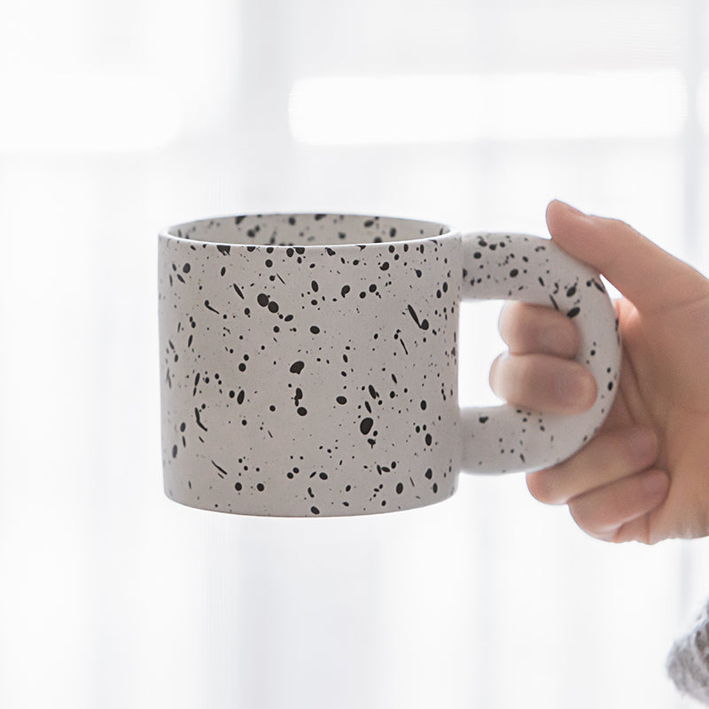 'Aspen' Black & White Chubby Handle Mug